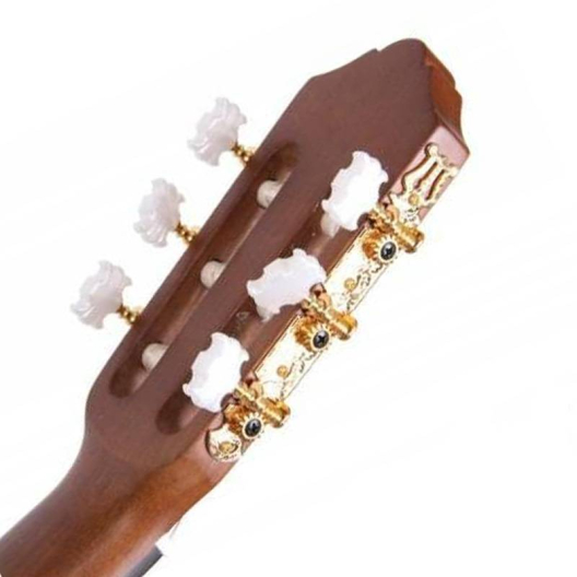 Гитара классическая Yamaha (размер 4/4)